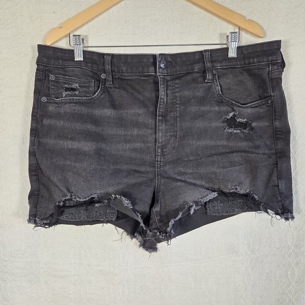 American Eagle High Rise Shortie Black Denim Size 18 Raw Hem Biker Goth Festival